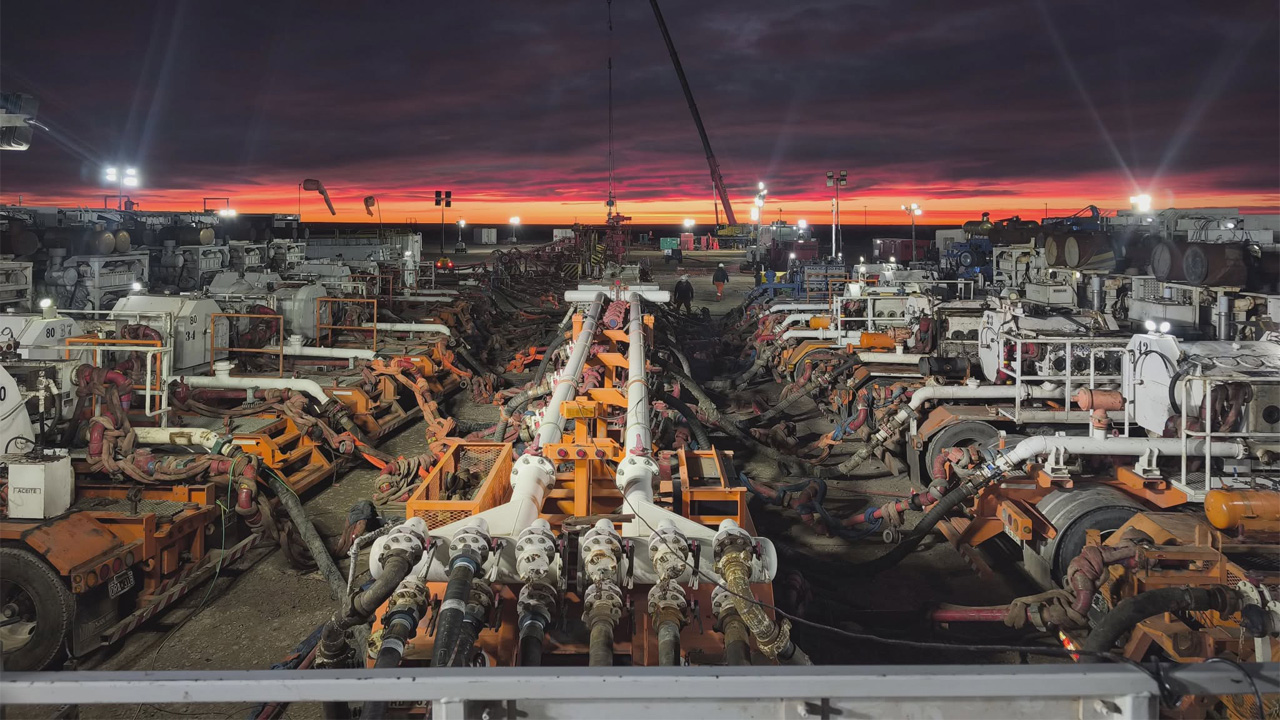 Vaca Muerta atrae inversores globales: la cuenca que rivaliza con el Permian y promete retornos del 22%.